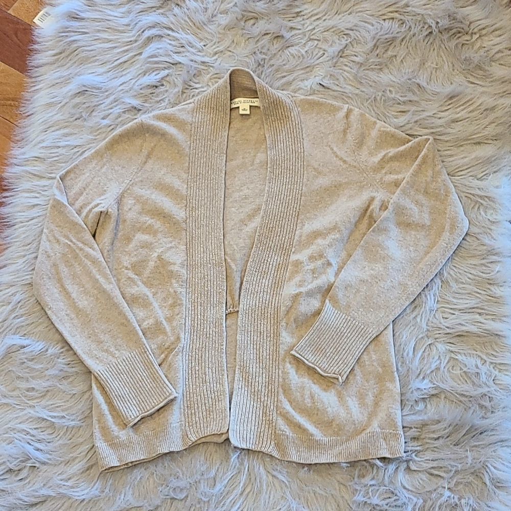 Banana republic womens tan Italian yarn wool cardigan size medium‎